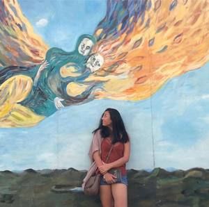 Meet your Posher, Emilia